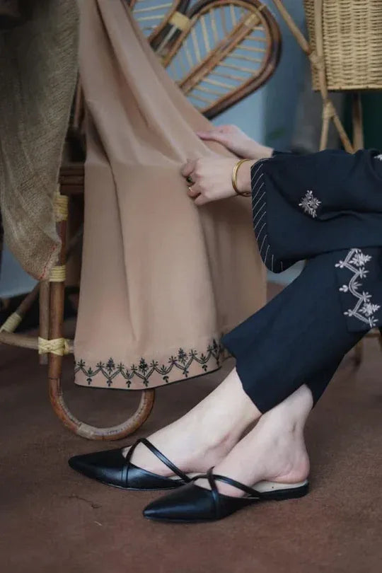 COFFEE | 3 PC EMBROIDERED DHANAK SUIT – RR2061 - Rangrezza