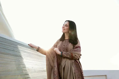 3 PC EMBROIDERED DHANAK SUIT – RR2042 - Rangrezza