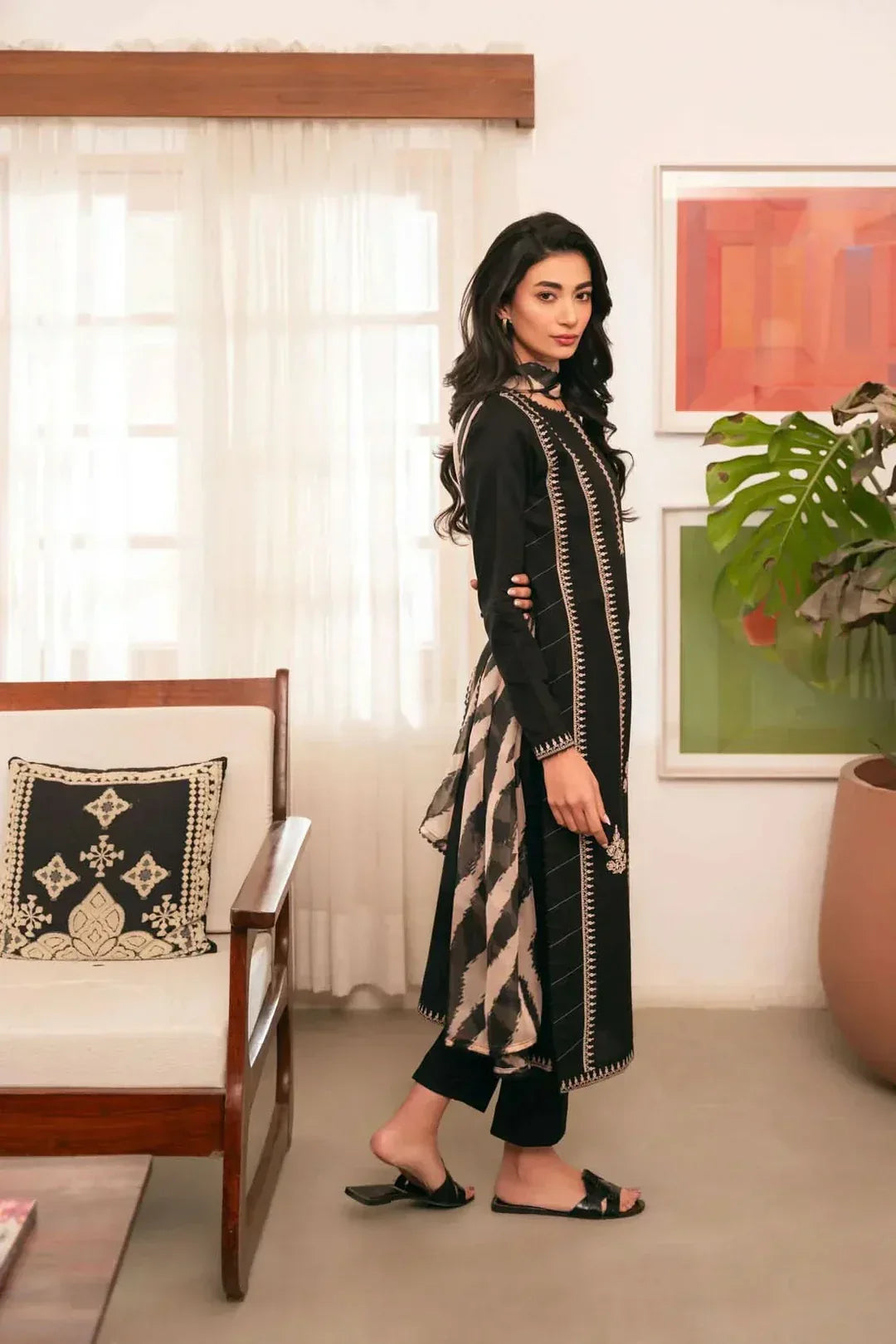 3 PC EMBROIDERED DHANAK SUIT – RR2041 - Rangrezza