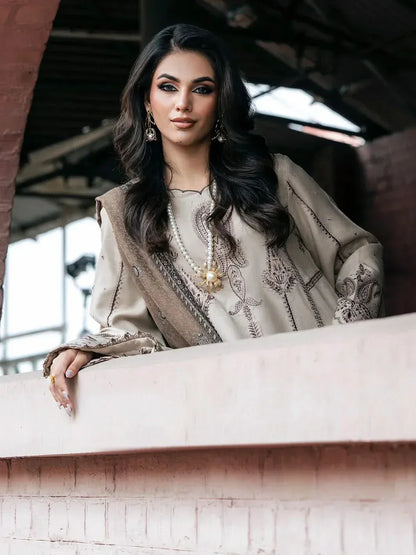 ANKAHI - 3 PC Embroidered Dhanak Suit - RR2027 - Rangrezza