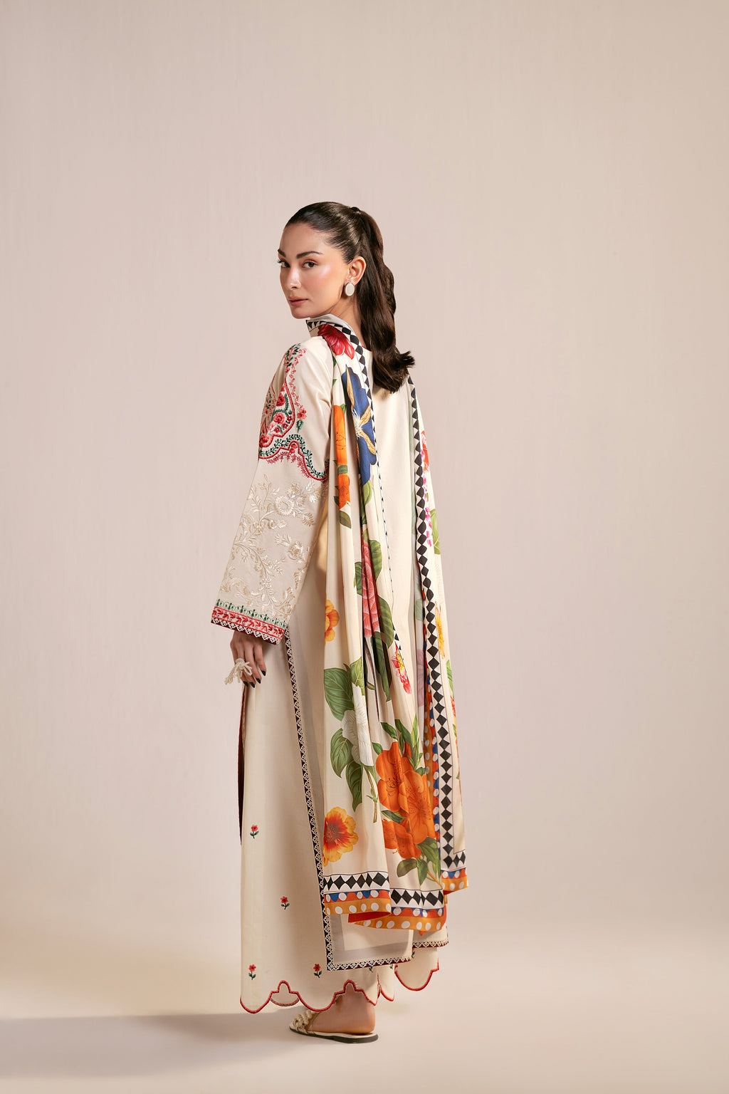 Zara Shahjahan Nova | Summer Luxury ’26 | RR-4066