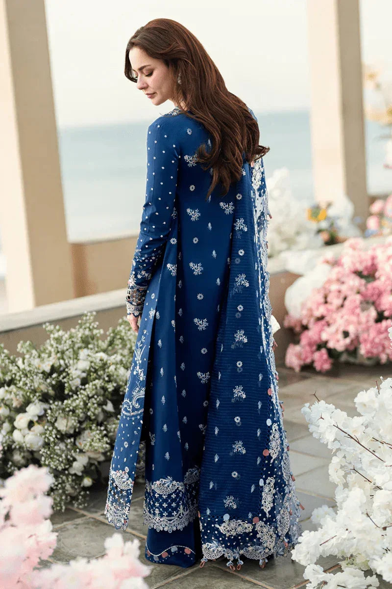 🌸Trending - QALAMKAR - Premium Embroidered Lawn 3PC Suit - RR3007