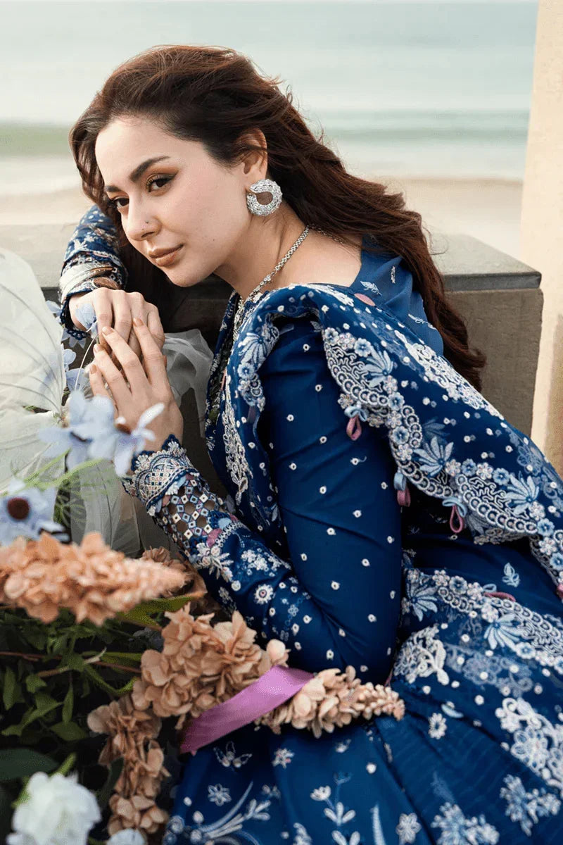 🌸Trending - QALAMKAR - Premium Embroidered Lawn 3PC Suit - RR3007