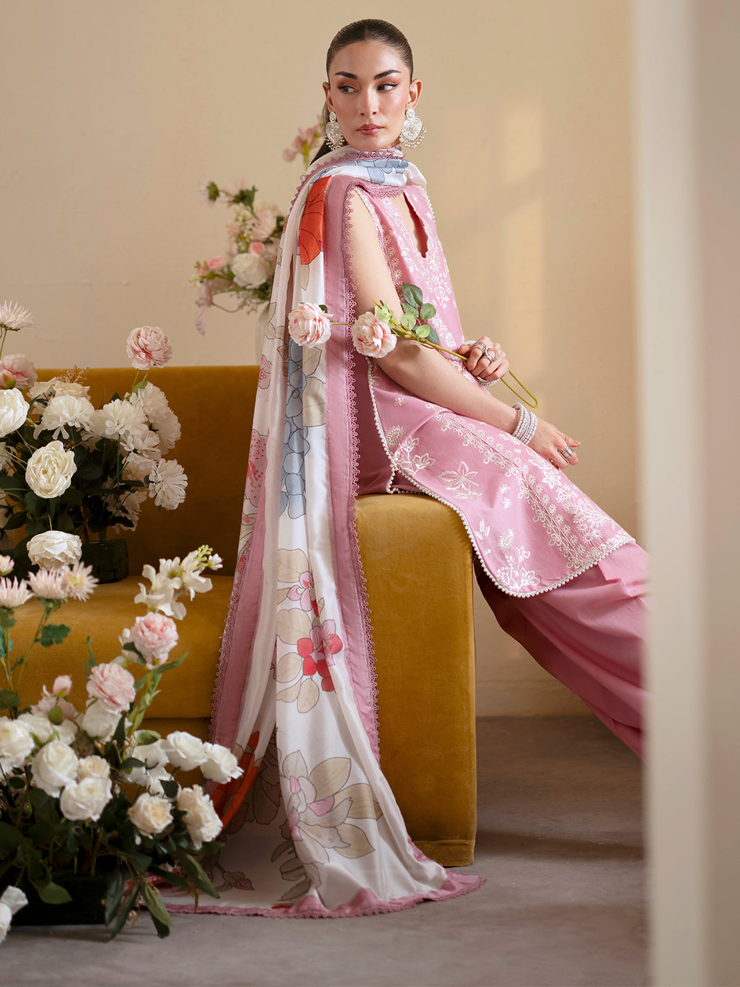 Mahnur Summer Collection '26 | 3PC Luxury Embroidered Lawn - RR-4054