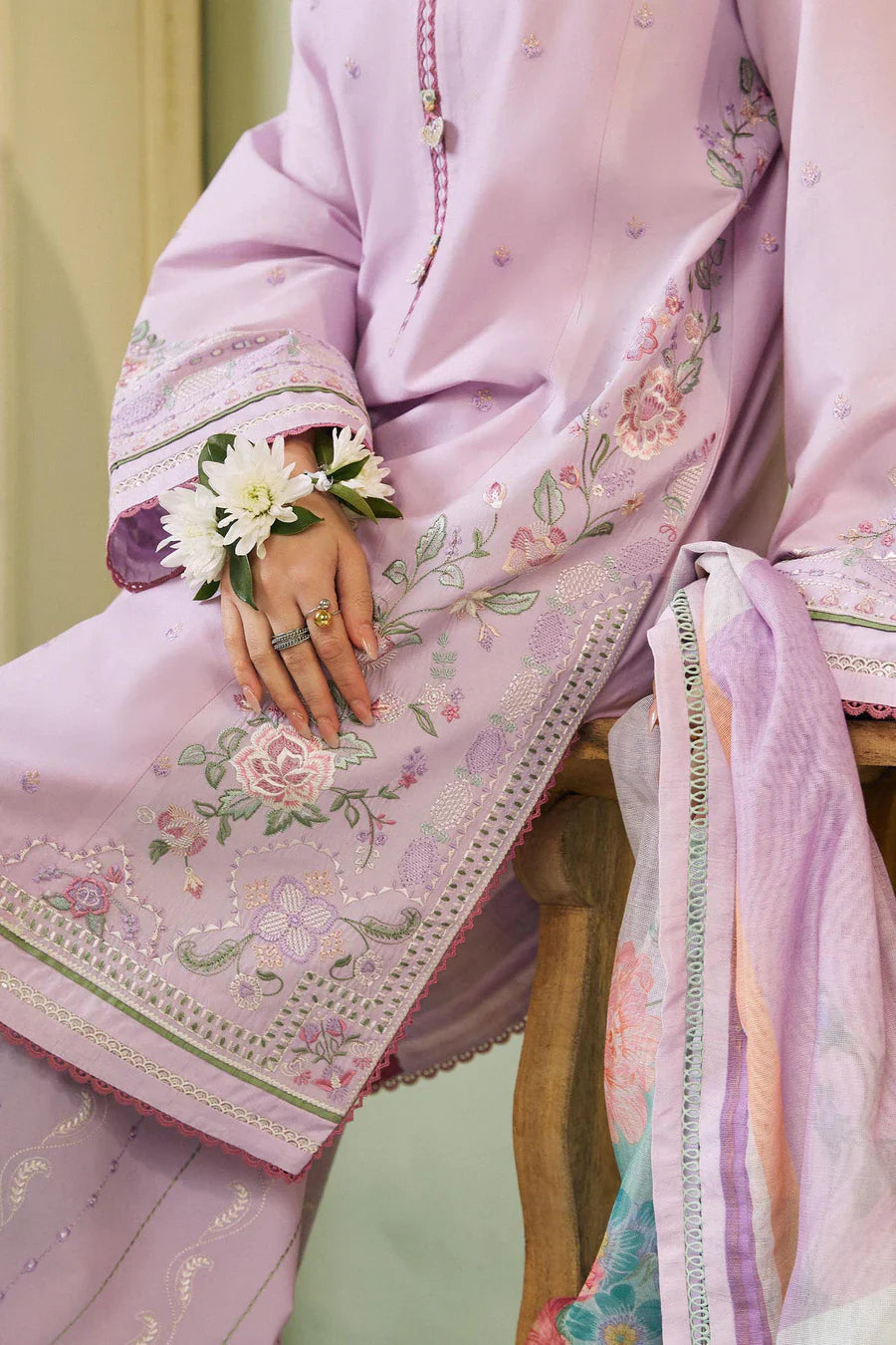 COCO BY ZARA SHAHJAHAN Premium Lawn Unstitched 3PC Suit - RR3034