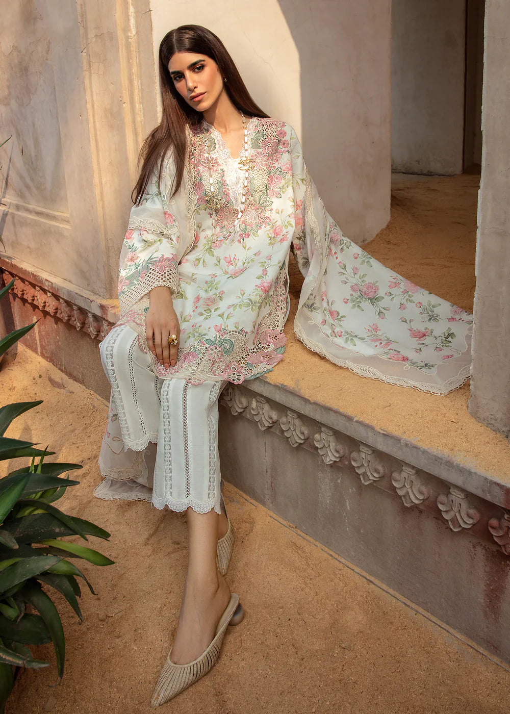 CRIMSON  - 3PC Luxury Lawn Embroidered Suit - RR-4039
