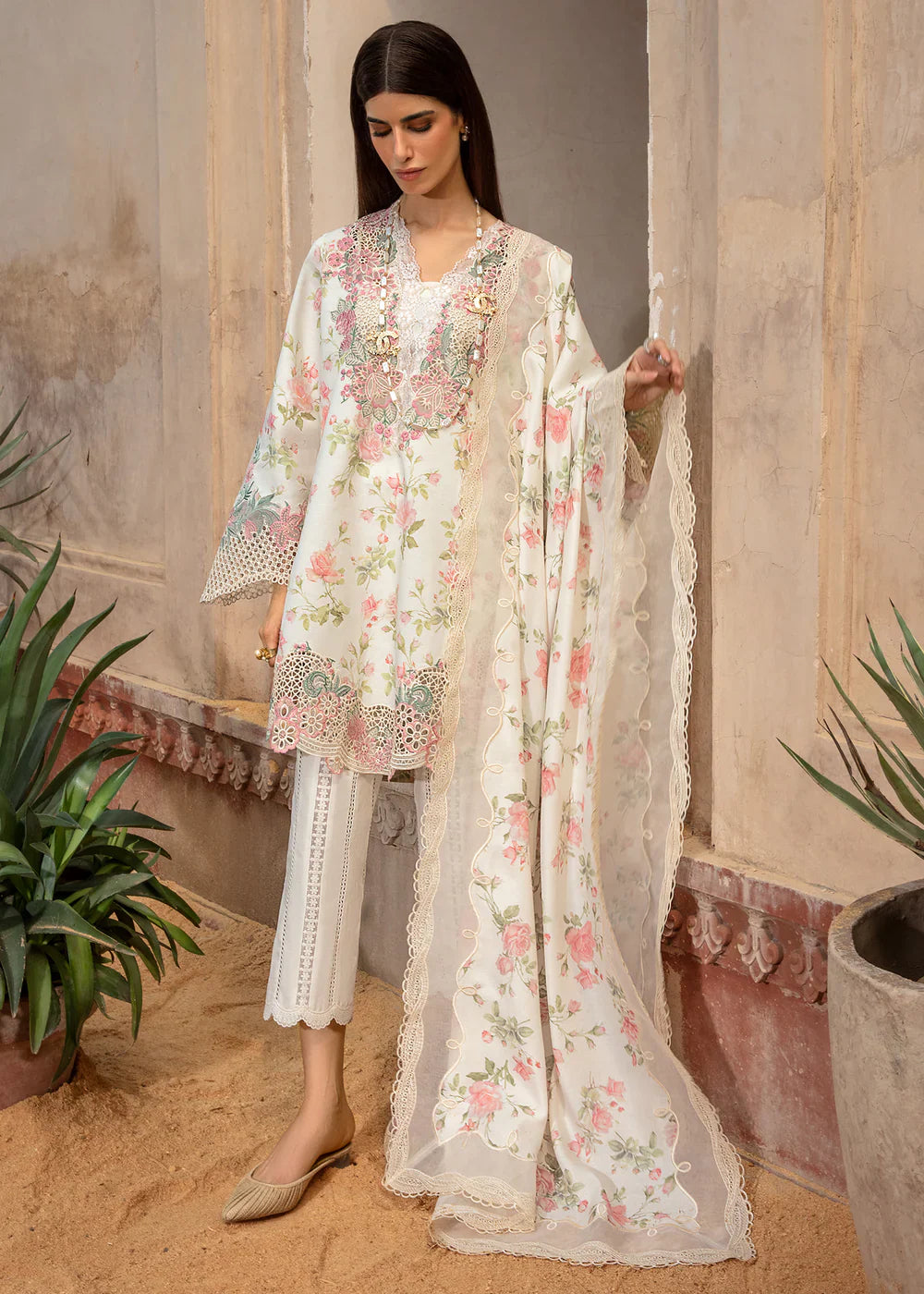 CRIMSON  - 3PC Luxury Lawn Embroidered Suit - RR-4039