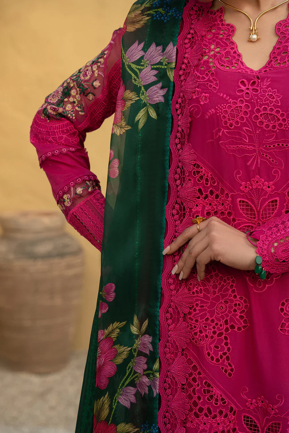 Saira Rizwan- 3PC Luxury Lawn Embroidered Suit - RR-4023