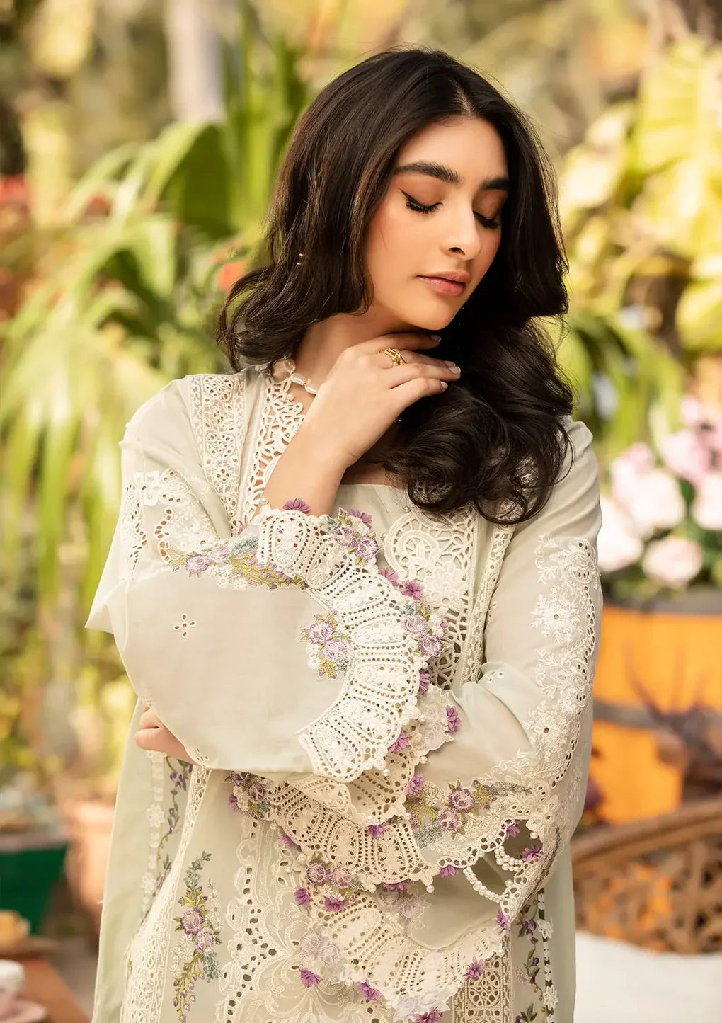 ELAF  - 3PC Luxury Lawn Embroidered Suit - RR-4018