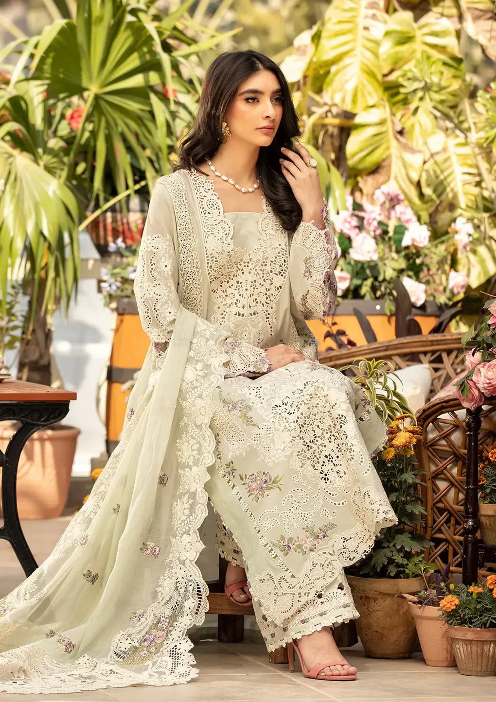 ELAF  - 3PC Luxury Lawn Embroidered Suit - RR-4018
