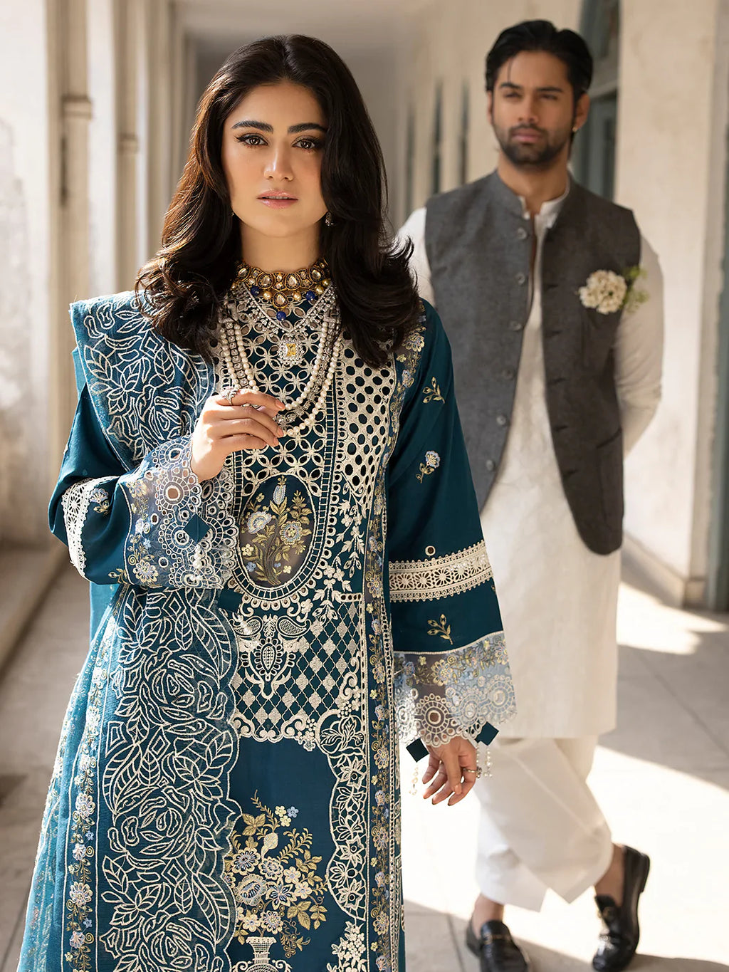 MAHNUR - 3PC Lawn Embroidered Suit - RR-4022