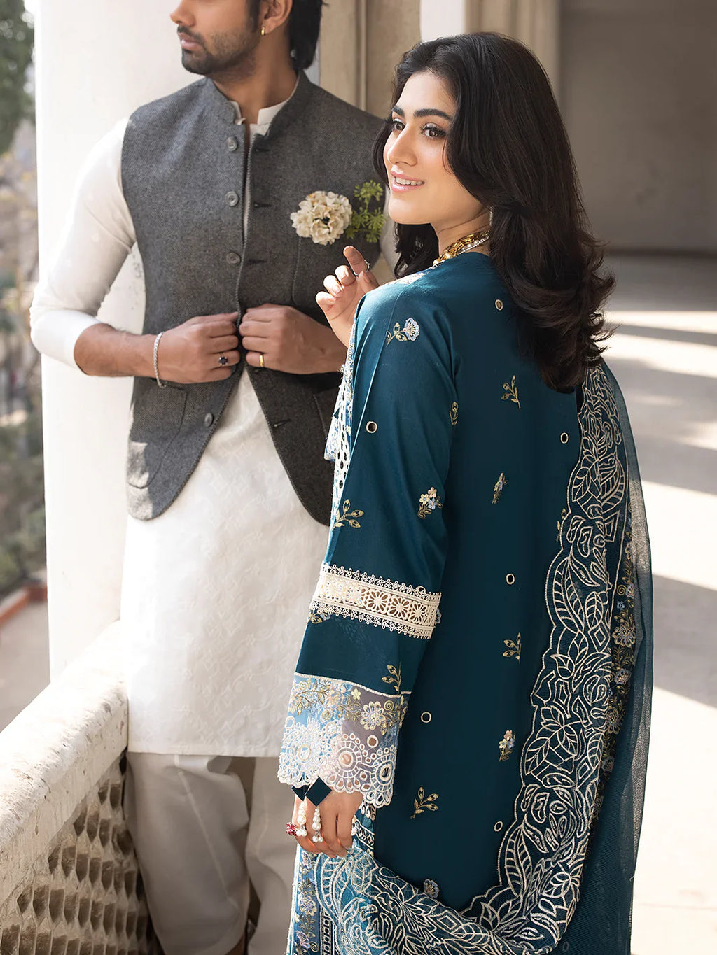 MAHNUR - 3PC Lawn Embroidered Suit - RR-4022