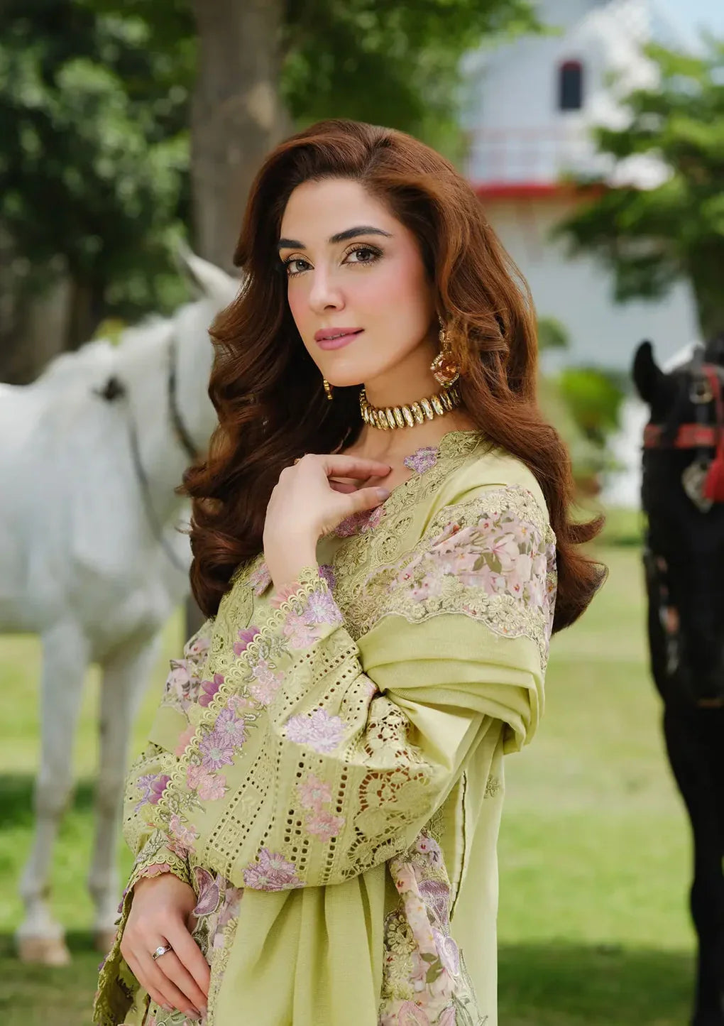 ELAF  - 3PC Luxury Lawn Embroidered Suit - RR-4020