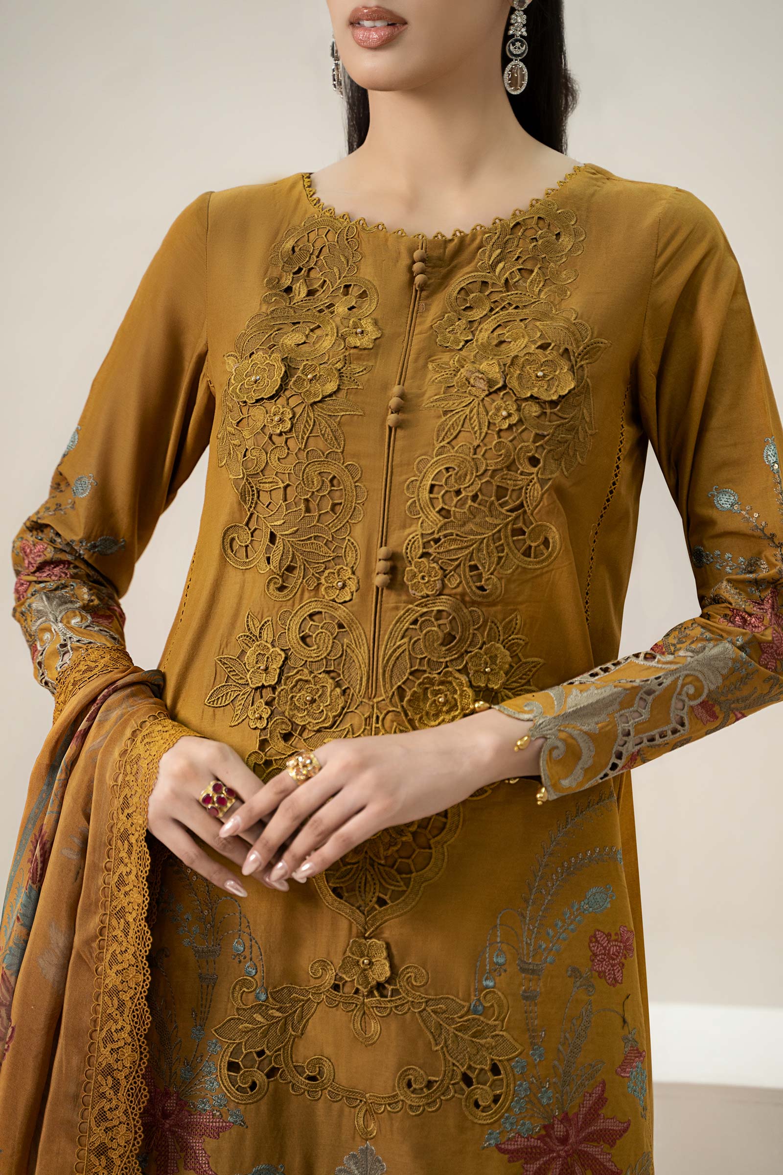 Maria.B - 3PC Luxury Lawn Embroidered Suit - RR-4031