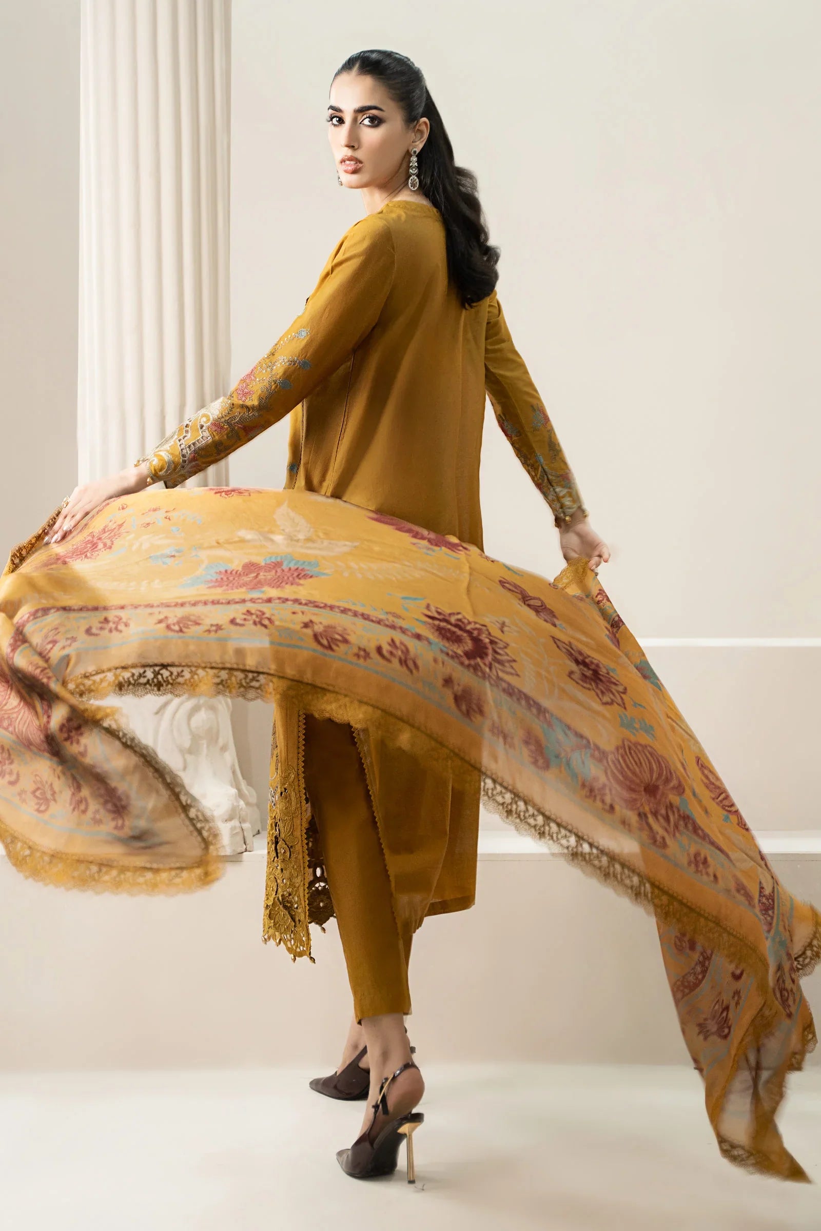 Maria.B - 3PC Luxury Lawn Embroidered Suit - RR-4031