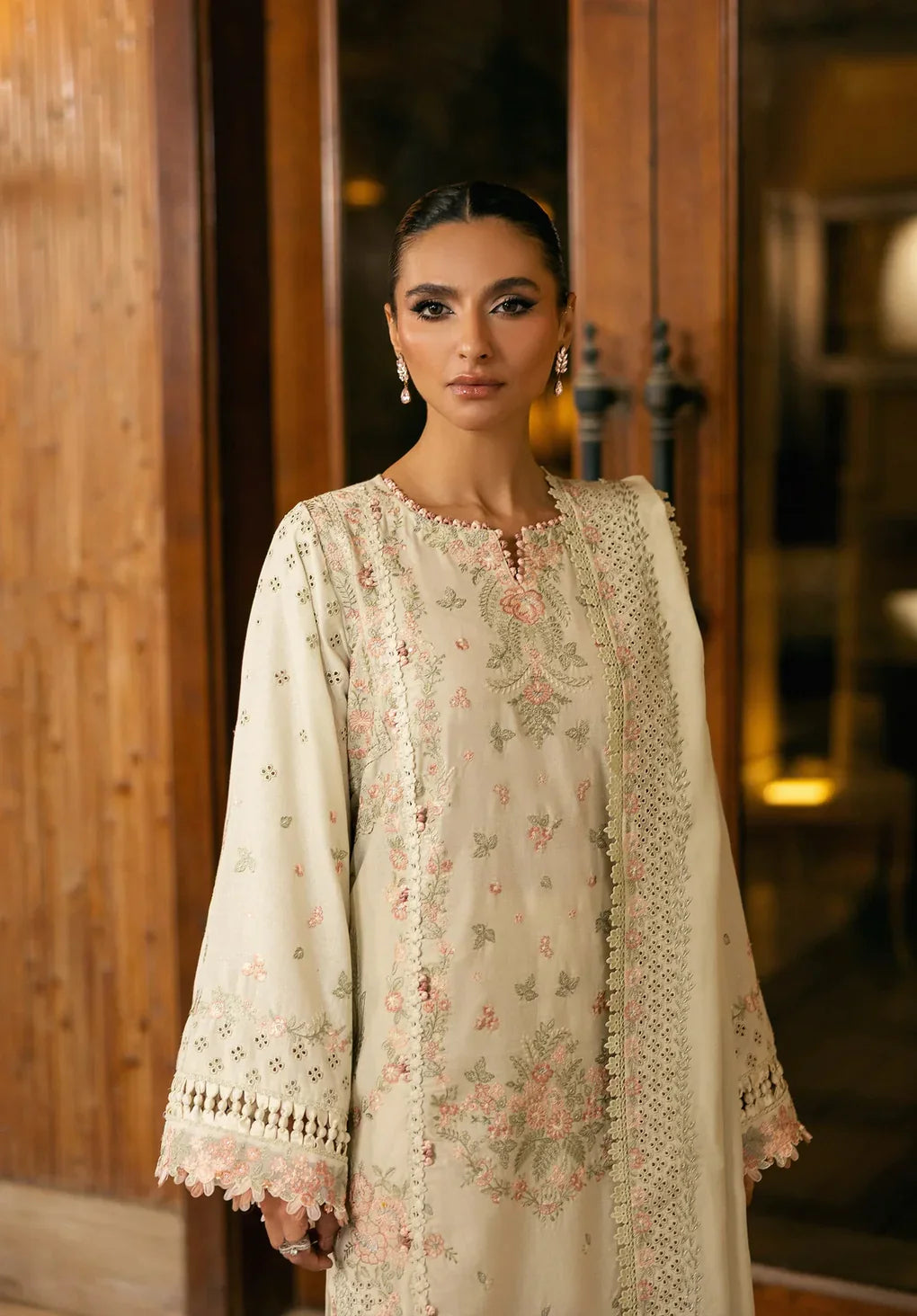 ELAF- 3PC Luxury Lawn Embroidered Suit - RR-4046