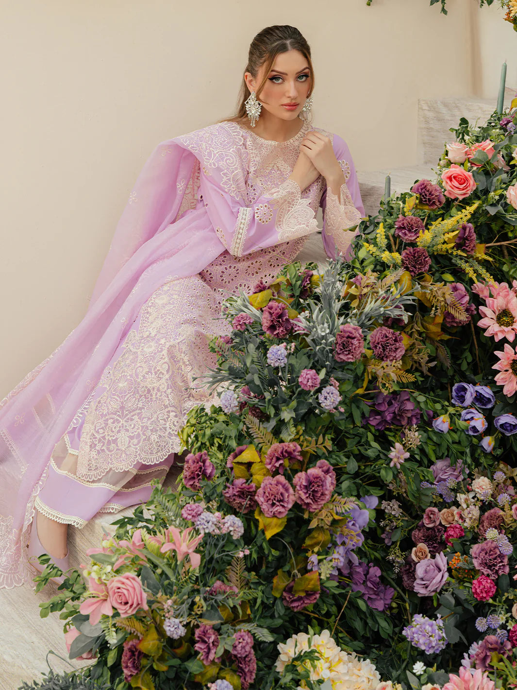 MAHNUR - 3PC Luxury Lawn Embroidered Suit - RR-4037