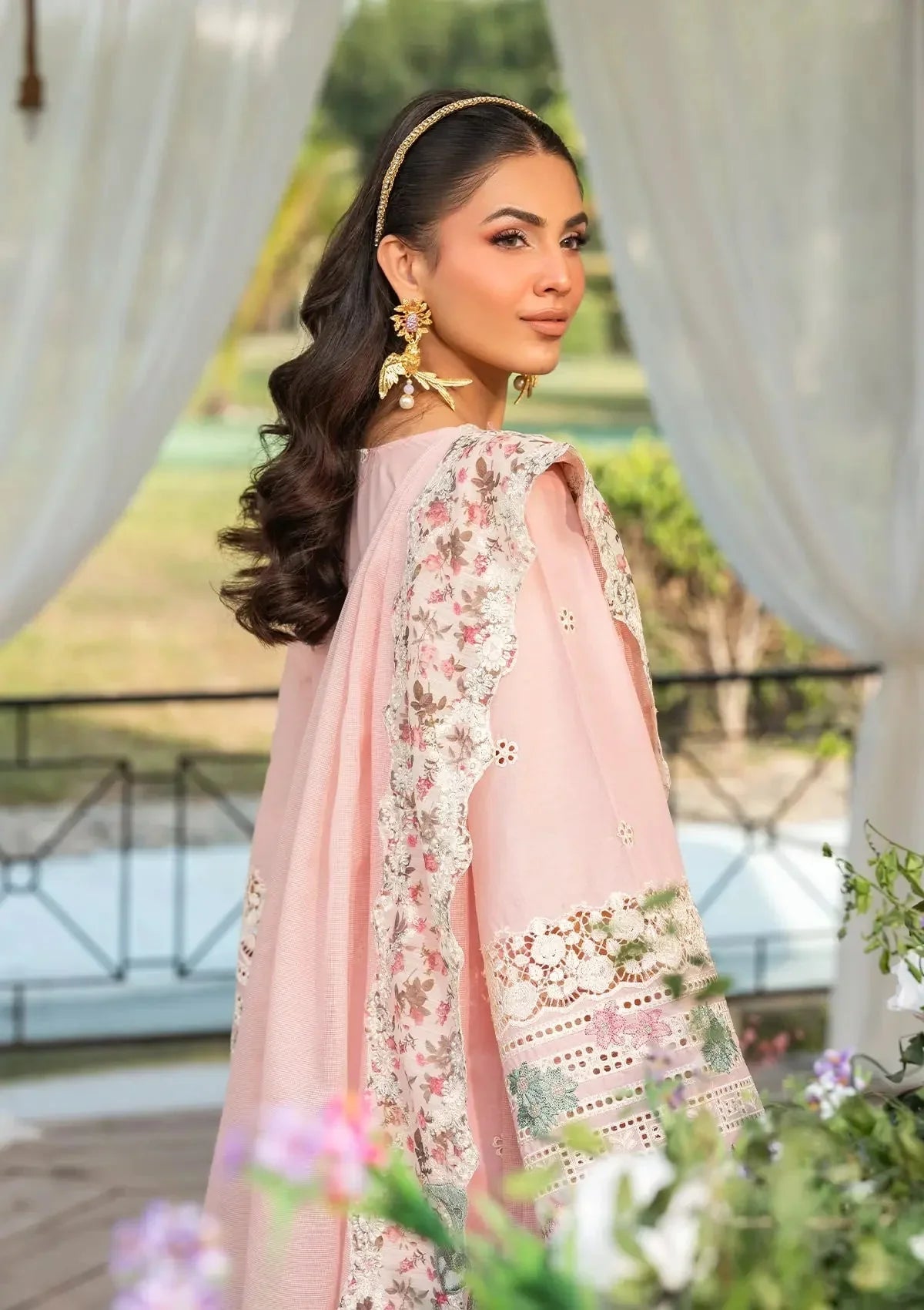 ELAF - 3PC Luxury Lawn Embroidered Suit - RR-4038