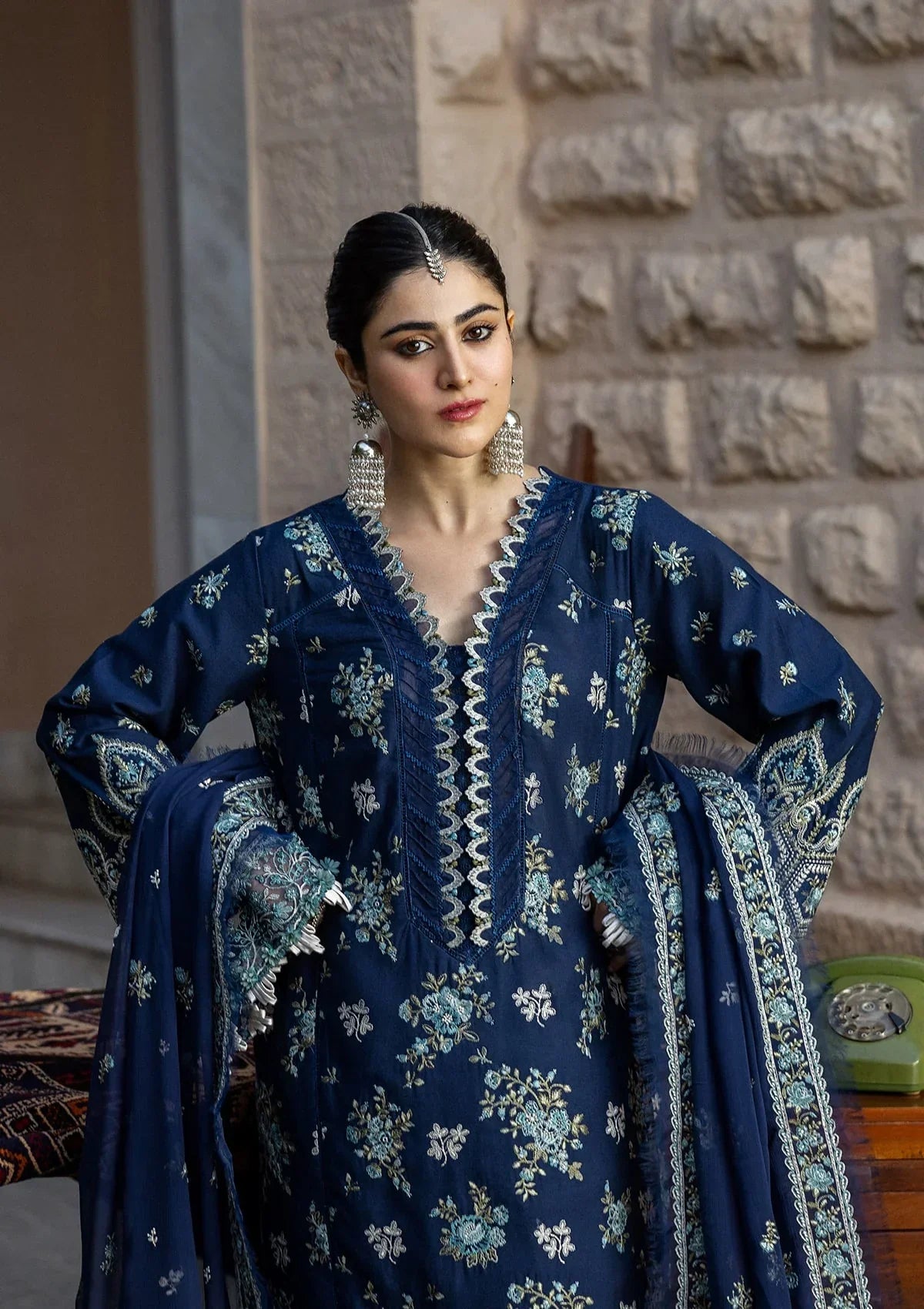 KAHF - 3PC Luxury Lawn Embroidered Suit - RR-4001