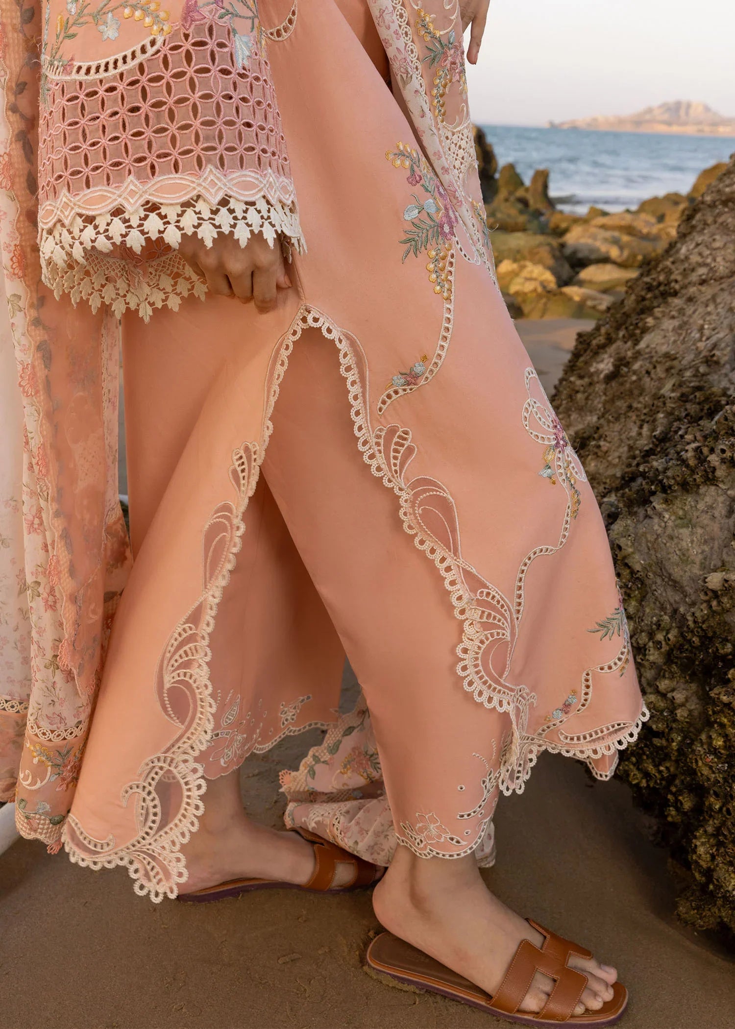 CRIMSON  - 3PC Luxury Lawn Embroidered Suit - RR-4004