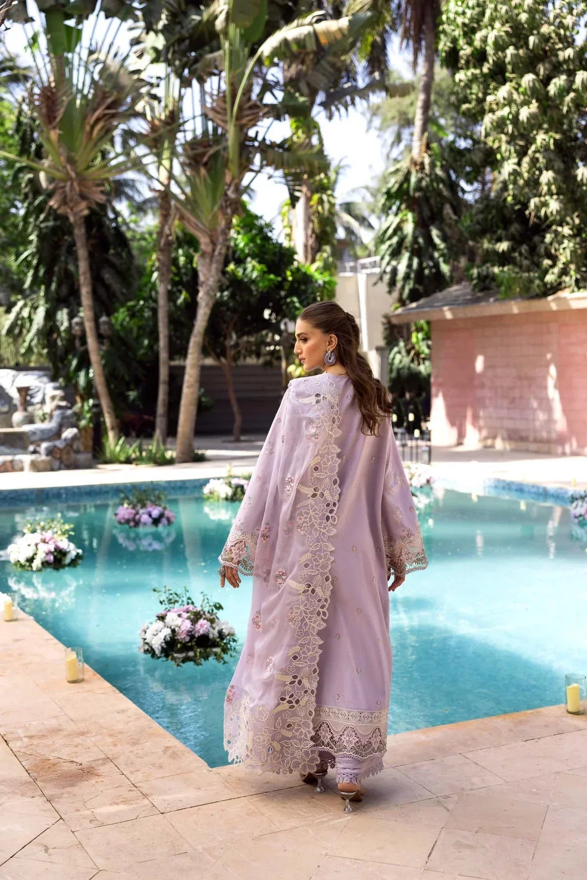 Akbar Aslam - 3PC Luxury Lawn Embroidered Suit - RR-4041