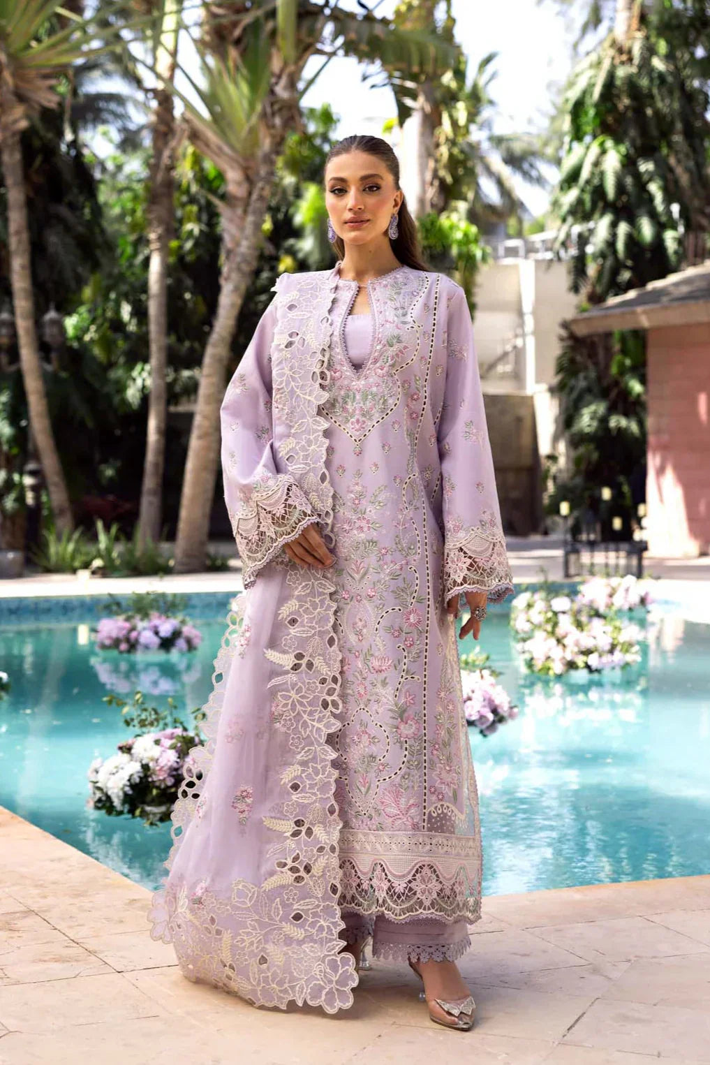 Akbar Aslam - 3PC Luxury Lawn Embroidered Suit - RR-4041