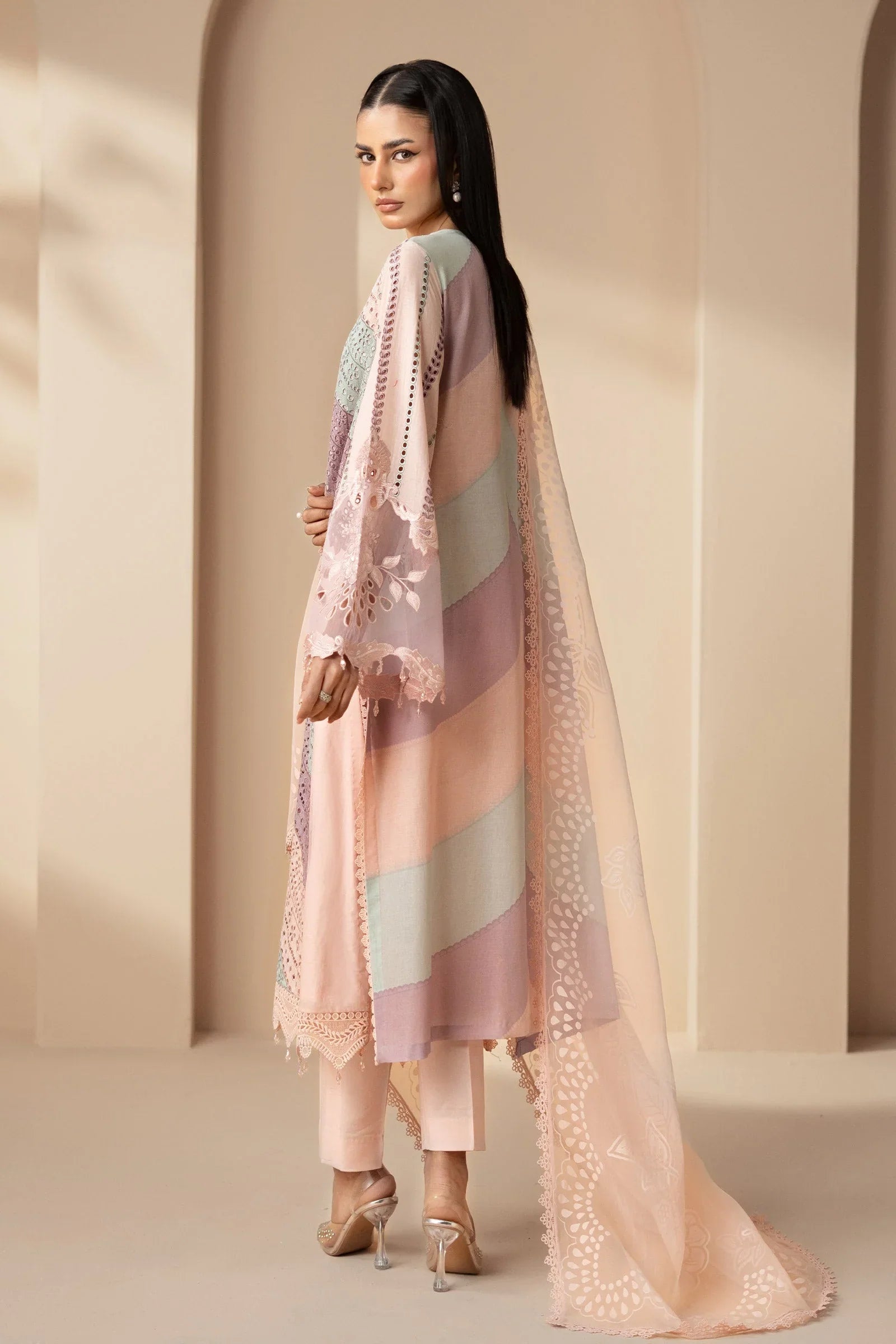 MARIA.B - 3PC Luxury Lawn Embroidered Suit - RR-4042