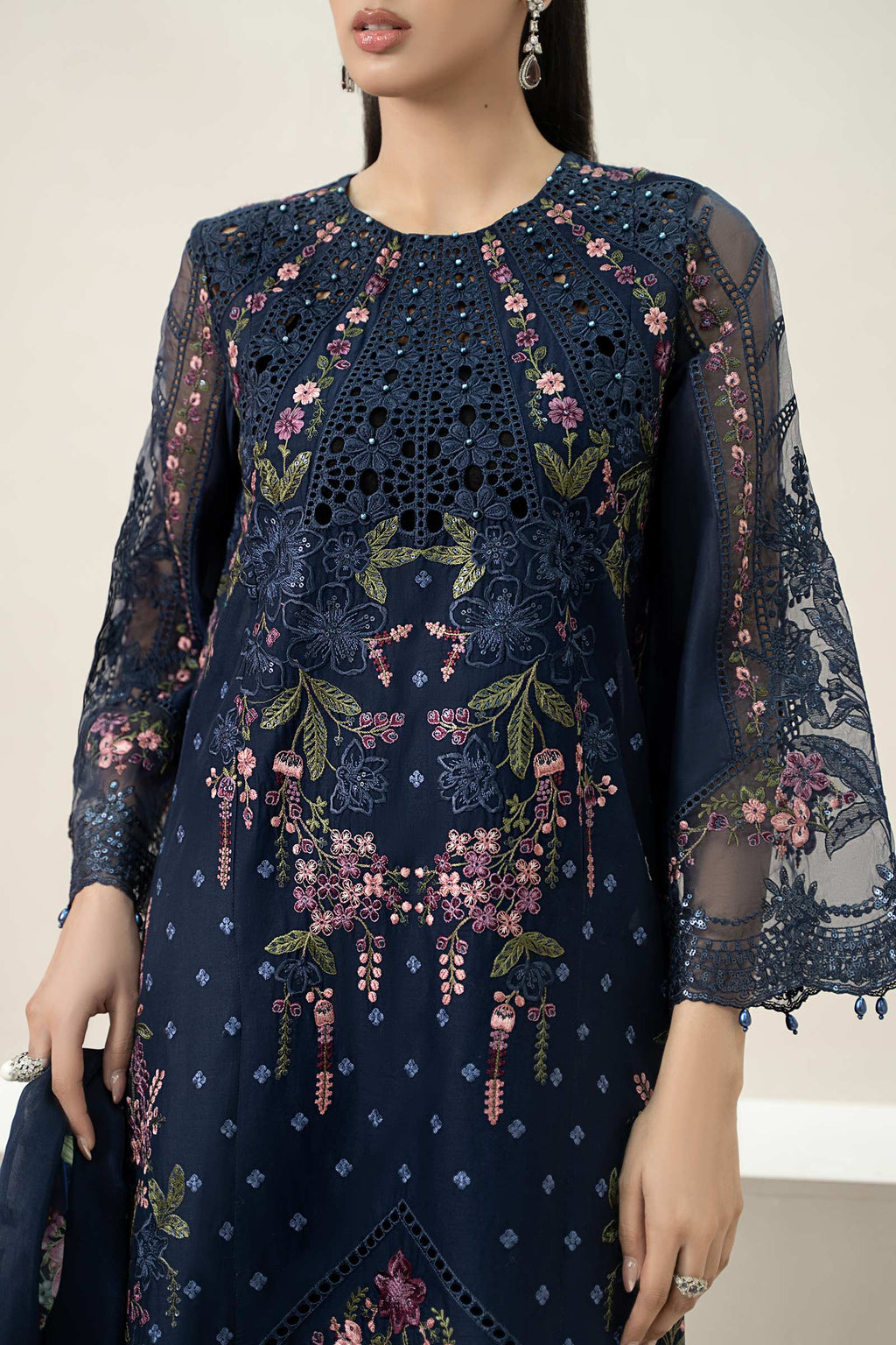 Maria.B - 3PC Luxury Lawn Embroidered Suit - RR-4008