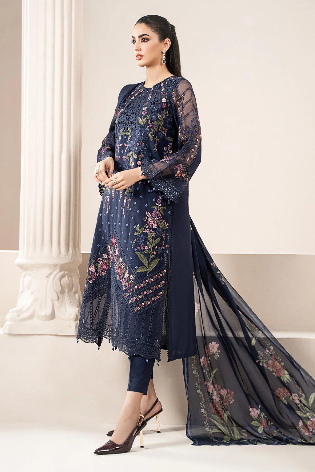 Maria.B - 3PC Luxury Lawn Embroidered Suit - RR-4008