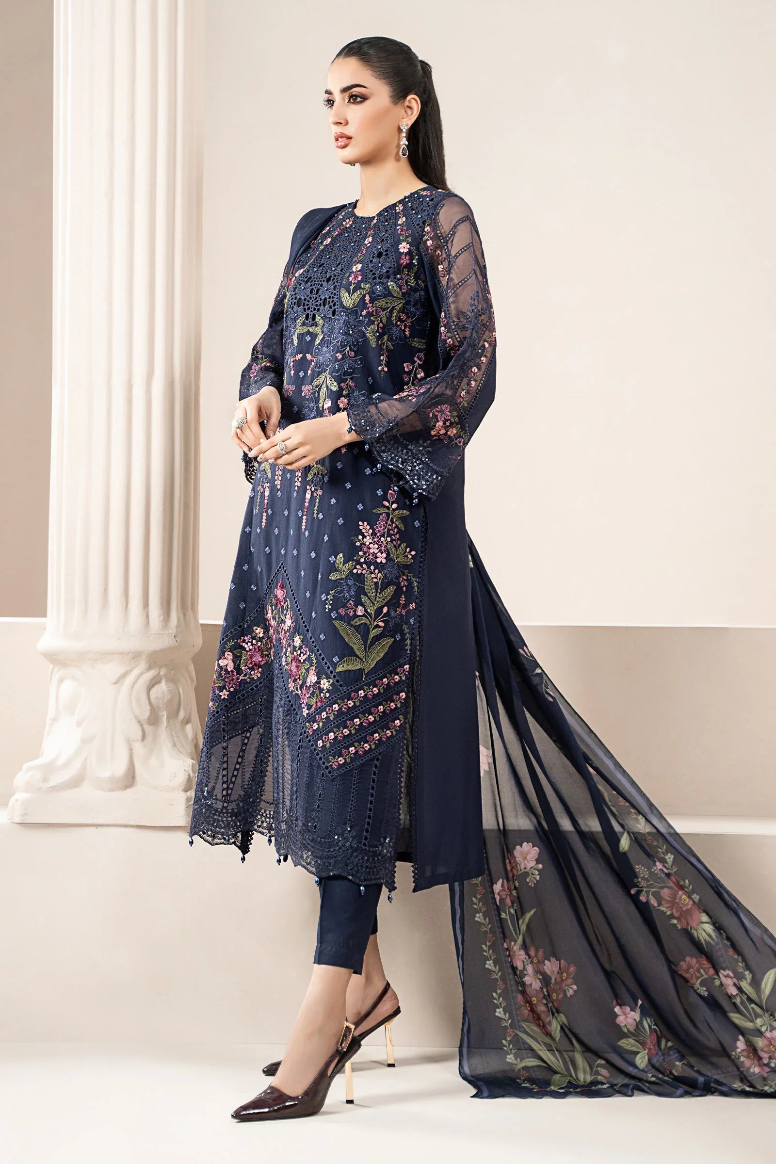 Maria.B - 3PC Luxury Lawn Embroidered Suit - RR-4008