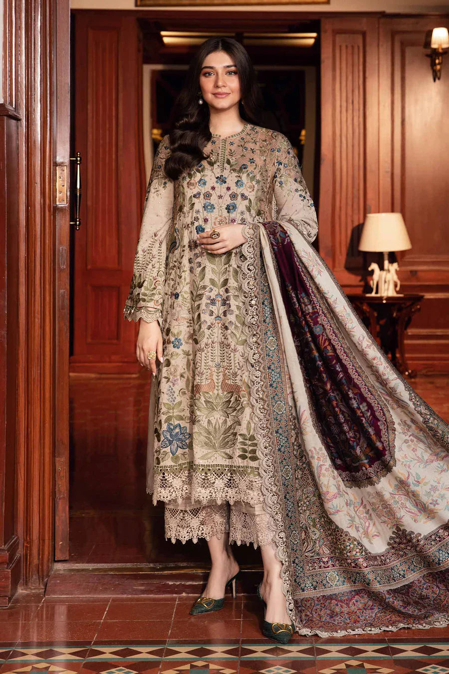MARIA.B - 3PC Luxury Lawn Embroidered Suit - RR-4013