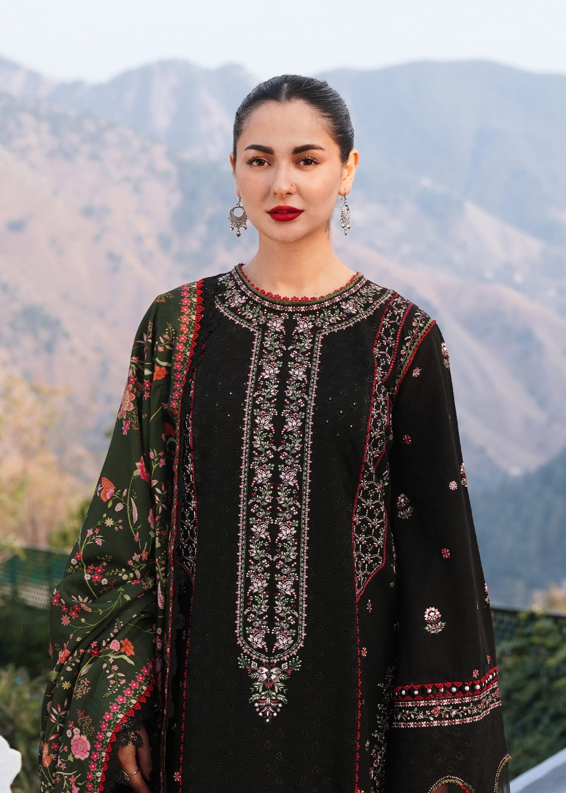 HUSSAIN REHAR - Premium Lawn – 3PC Suit - RR3013