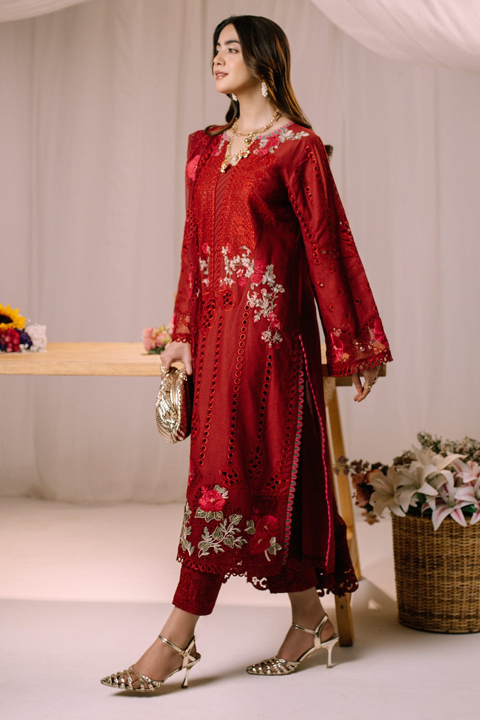 DeCLARE - Embroidered Lawn 3PC Suit - RR3017