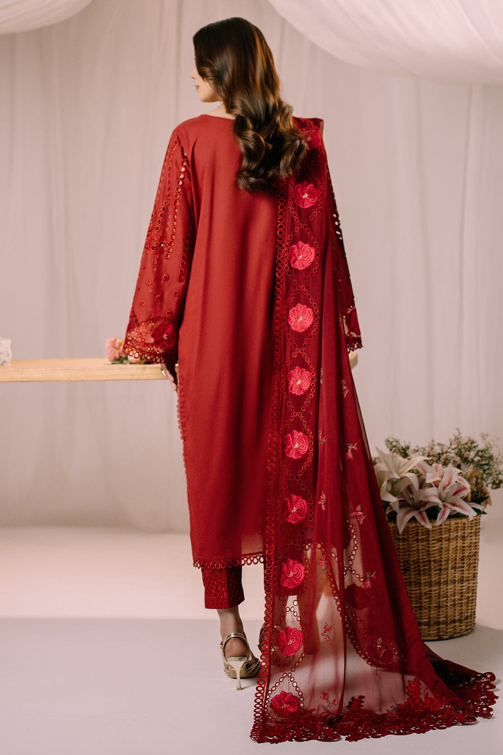 DeCLARE - Embroidered Lawn 3PC Suit - RR3017