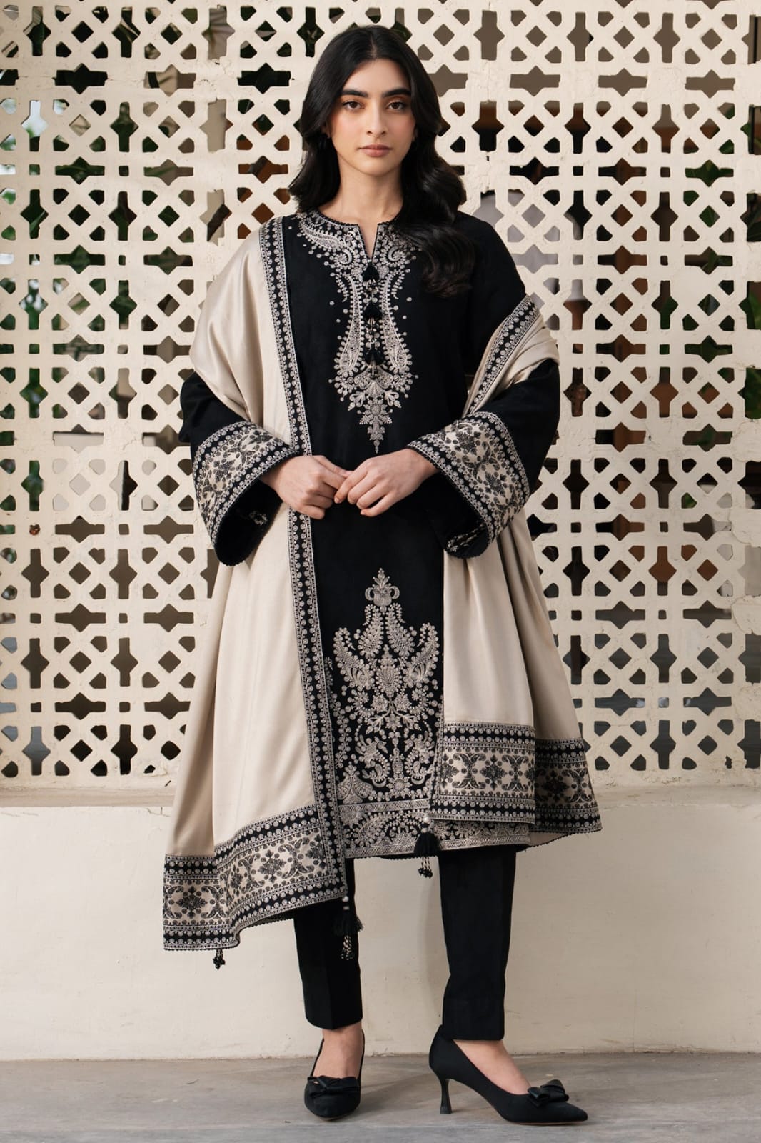 JAZMIN - Premium Lawn 3PC Suit - RR3025