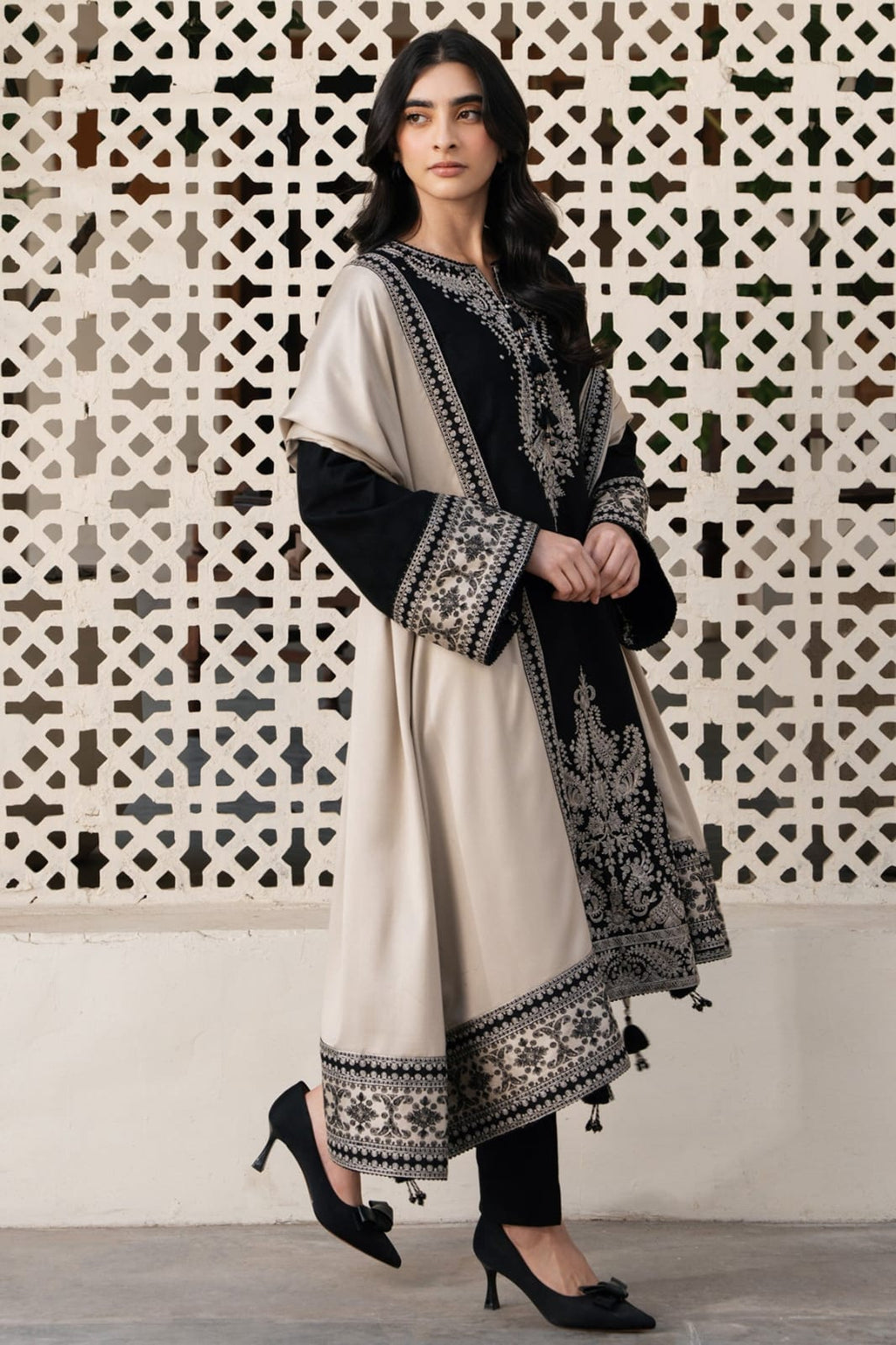 JAZMIN - Premium Lawn 3PC Suit - RR3025