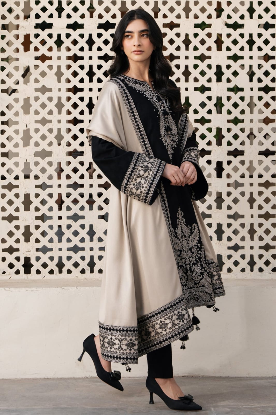 JAZMIN - Premium Lawn 3PC Suit - RR3025