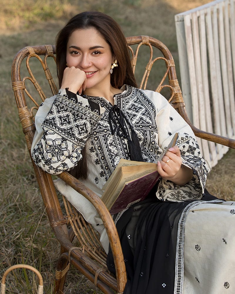 ALLY’S -  Summer Luxury Lawn – 3PC Suit - RR3011