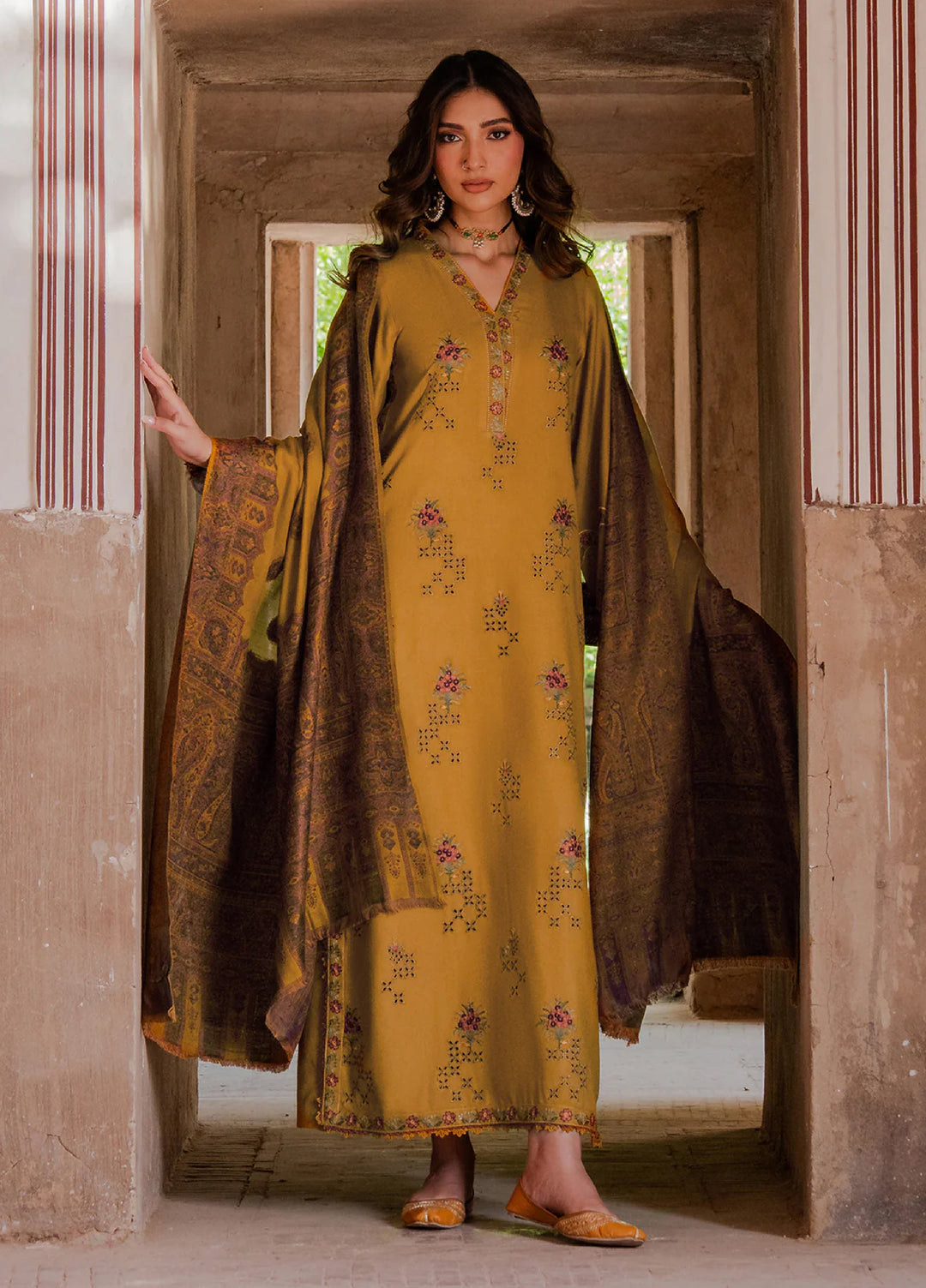 IZEL | Summer Luxury Collection ’26 | RR-4068